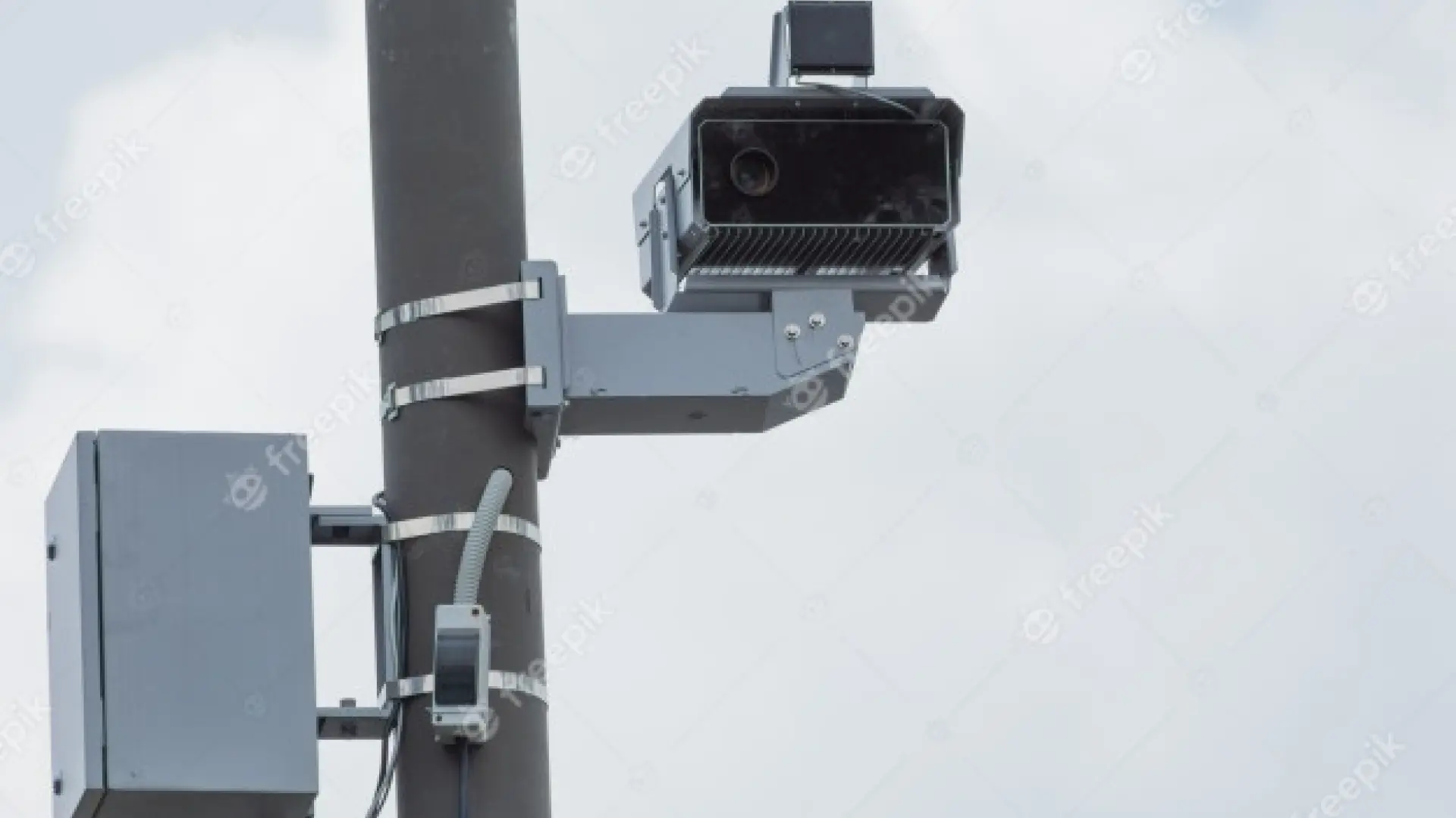 Cámara de vigilancia de ZBE de Madrid